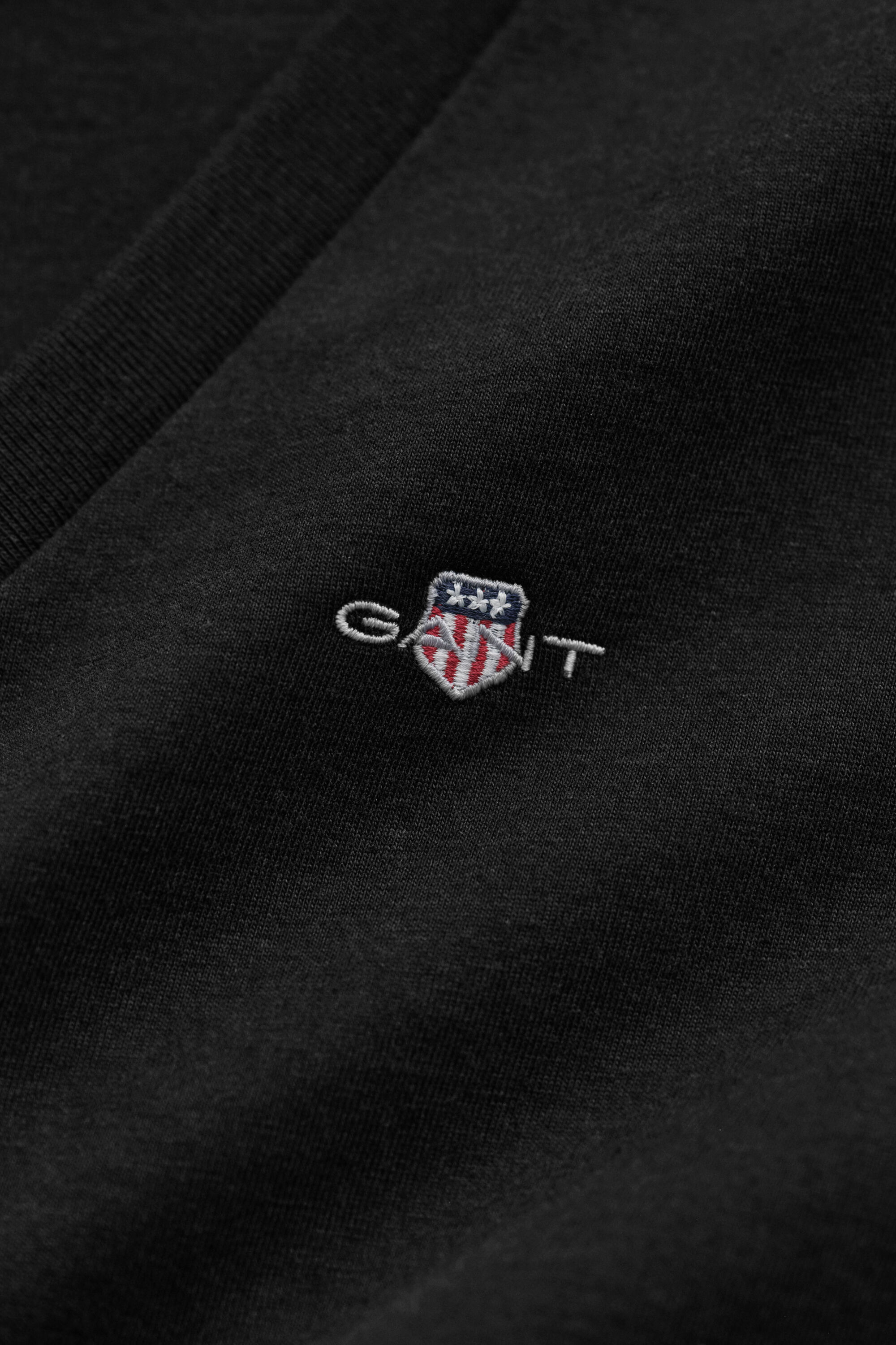 T-shirt Shield con scollo a V
