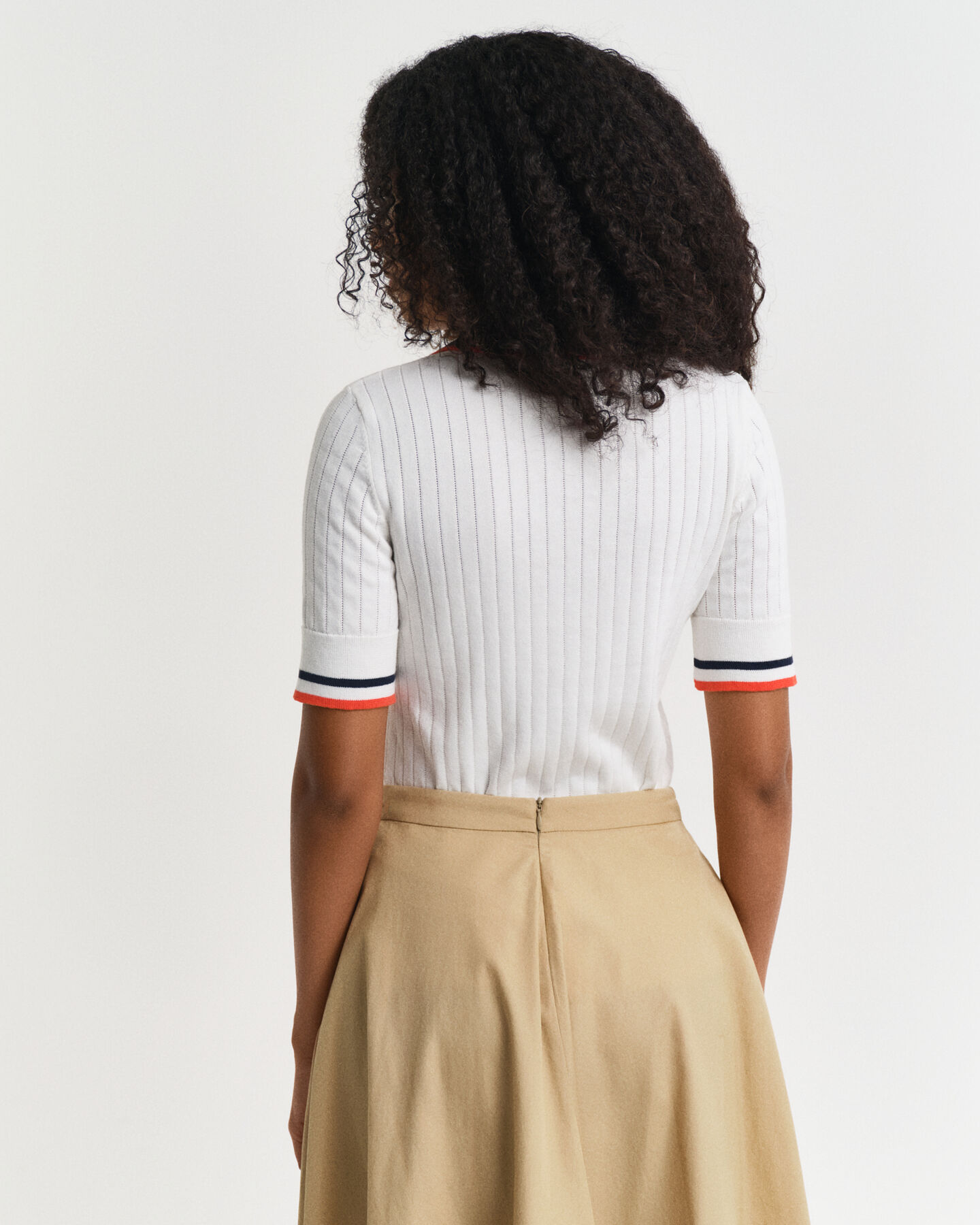 Gerippter Kurzarm Rugger mit Kontrast