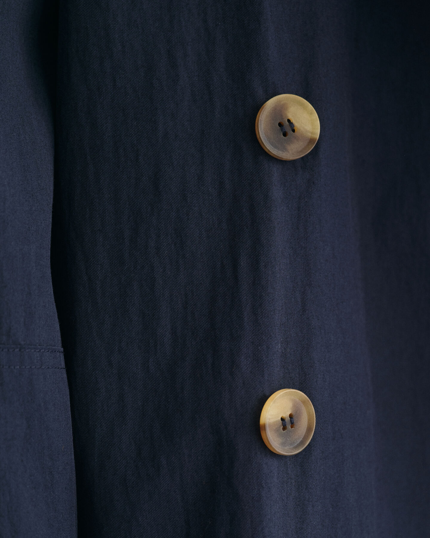 Mittellange Trenchjacke