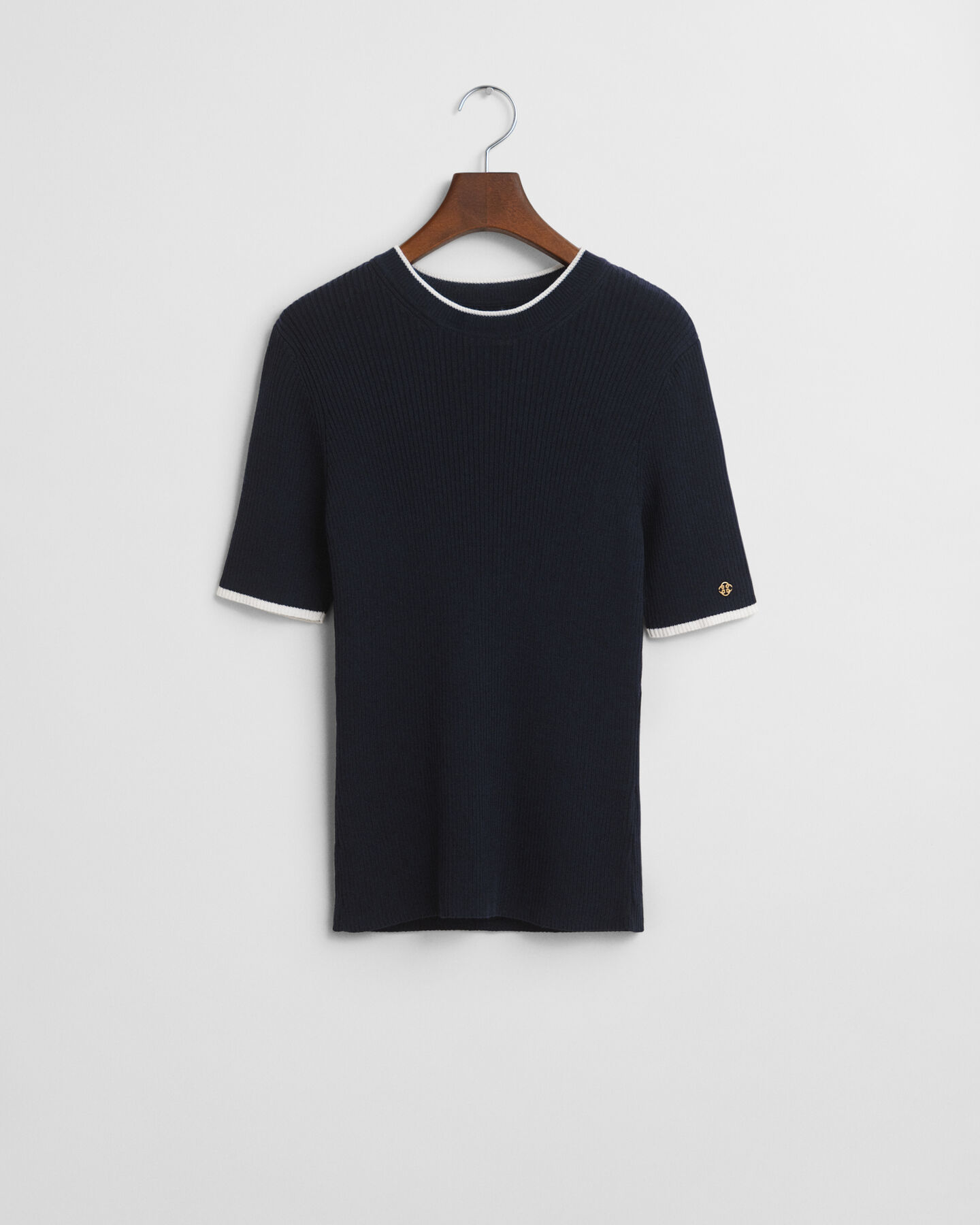 Gerippter Kurzarm-Rundhalspullover mit Kontrasten