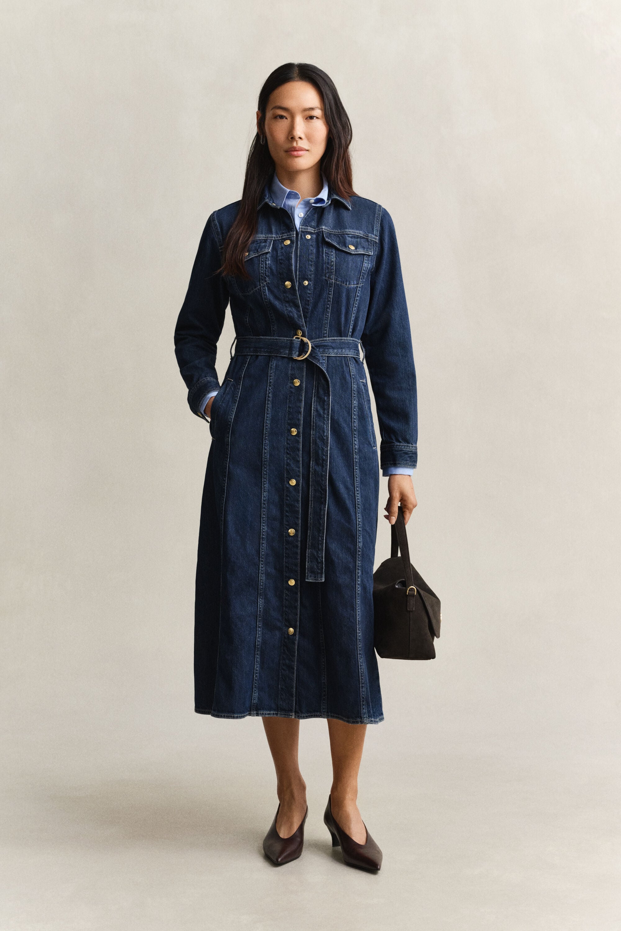 Robe midi en denim avec ceinture