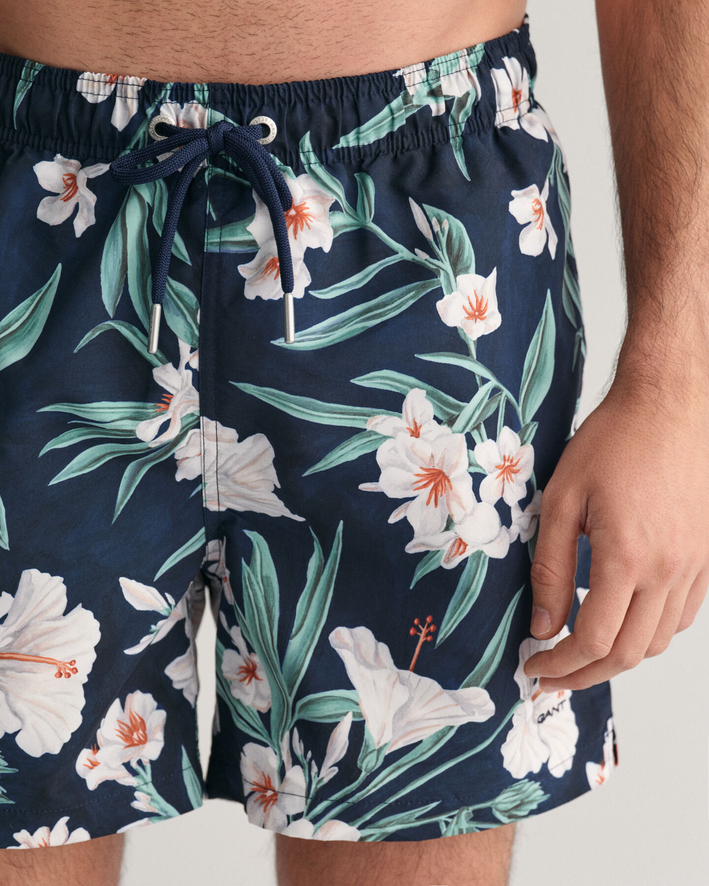 Badeshorts mit Oleander-Print