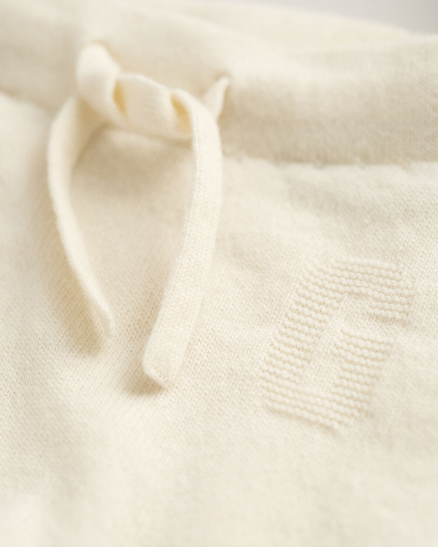 Baby Geschenkset mit Strickjacke und Hose