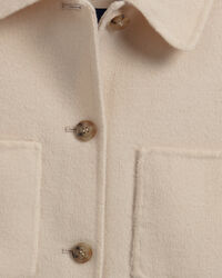 Handbestickte Hemdjacke