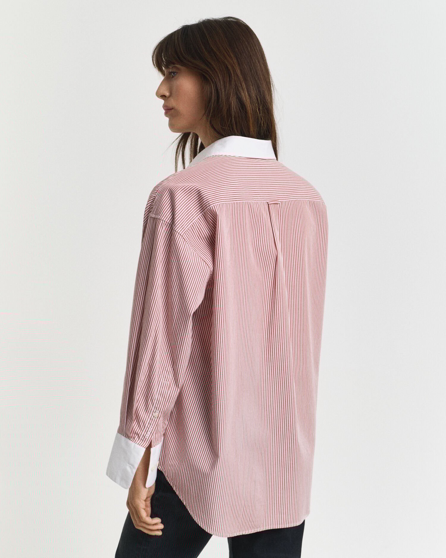 Chemise ultra-ample à rayures avec col contrastant