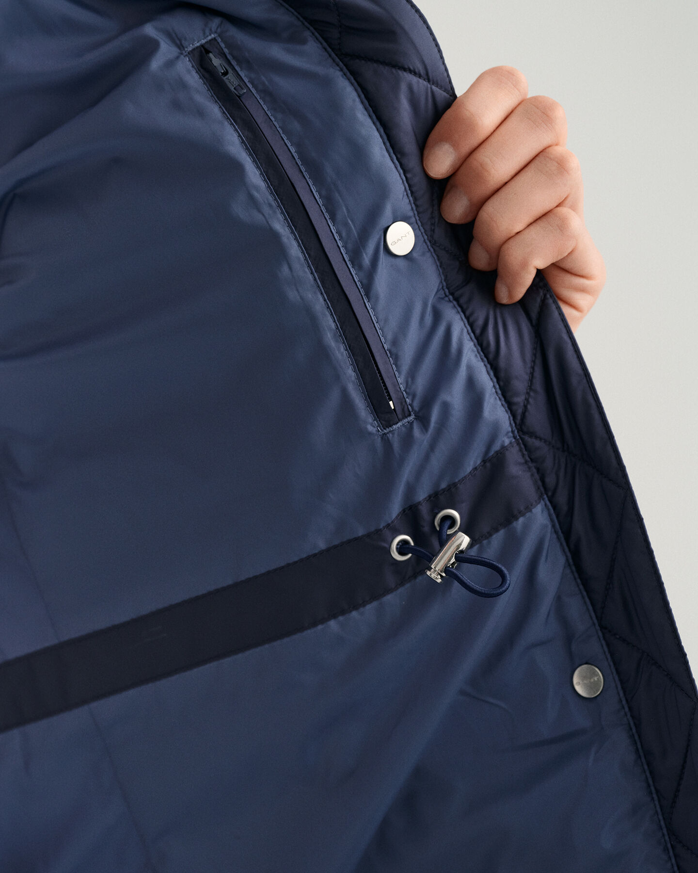 Leichter Daunenmantel