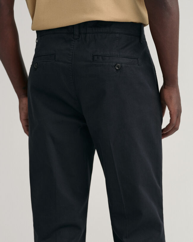 Tapered Bundfaltenhose