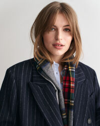 Wollmantel mit Nadelstreifen