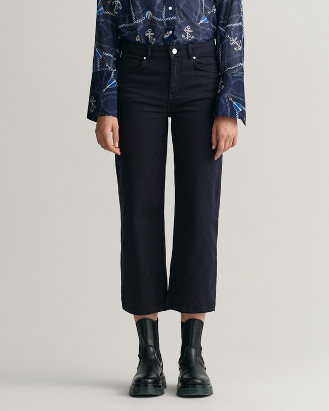 Verkürzte Color Jeans mit weitem Bein