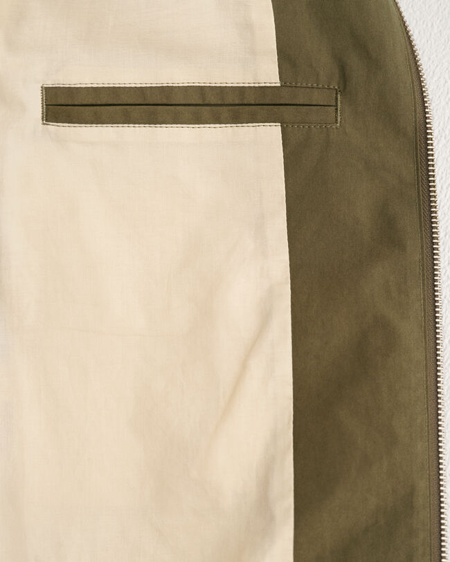 Leichte GANT Varsity Jacke