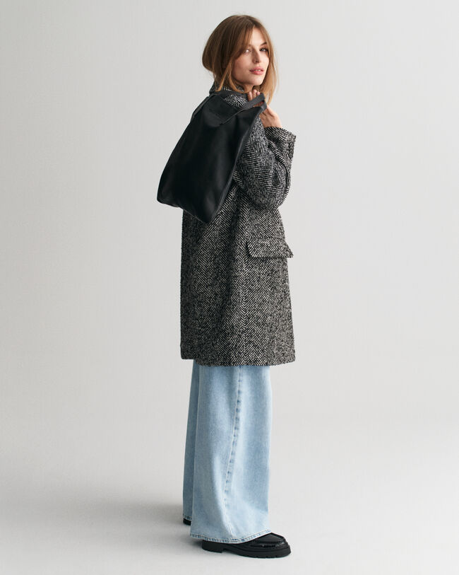 Heritage Herringbone Mantel