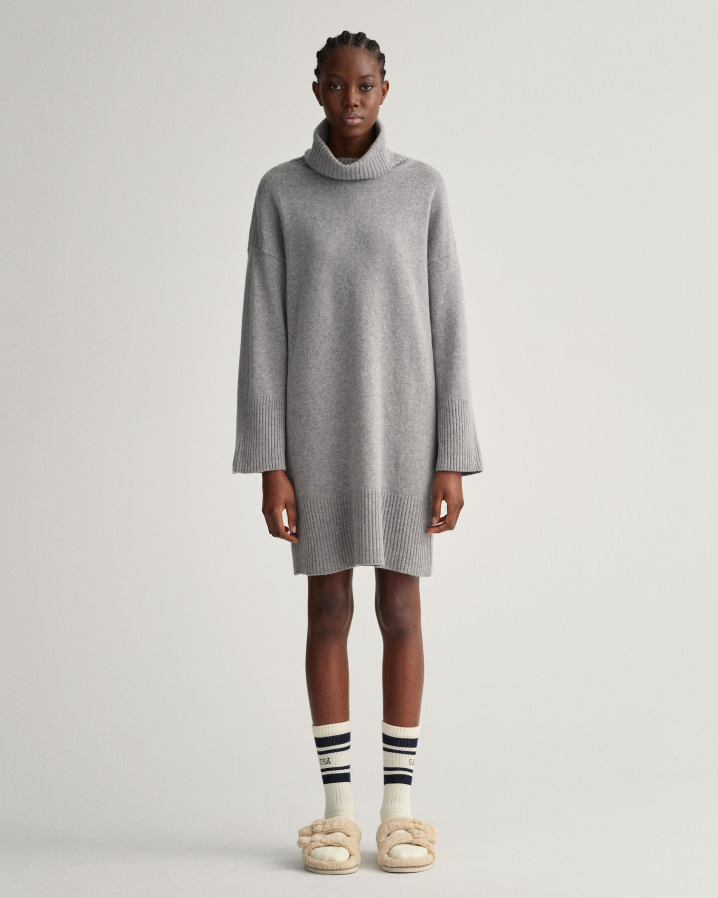 Lounge Rollkragenkleid