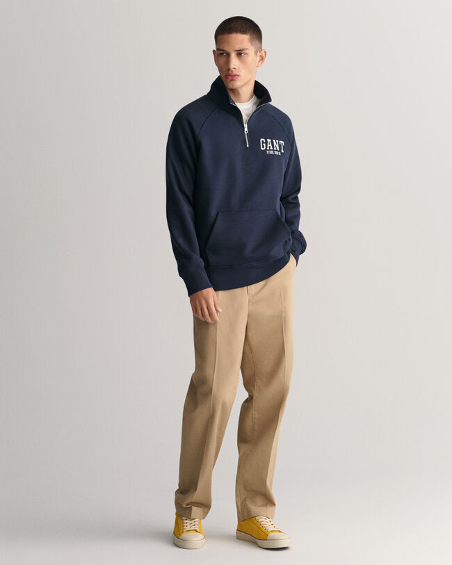GANT Arch Graphic Sweatshirt mit Rei&szlig;verschlusskragen