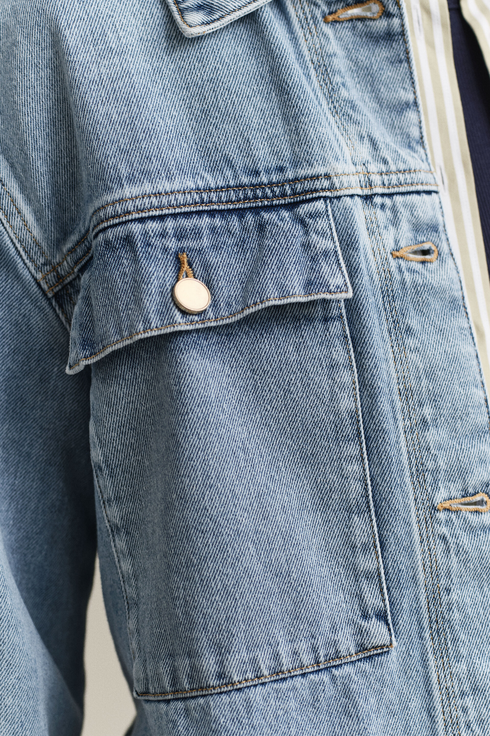 Giacca in denim con laccetti