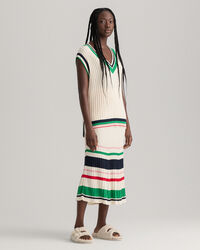 Rippstrick-Rock mit Streifen