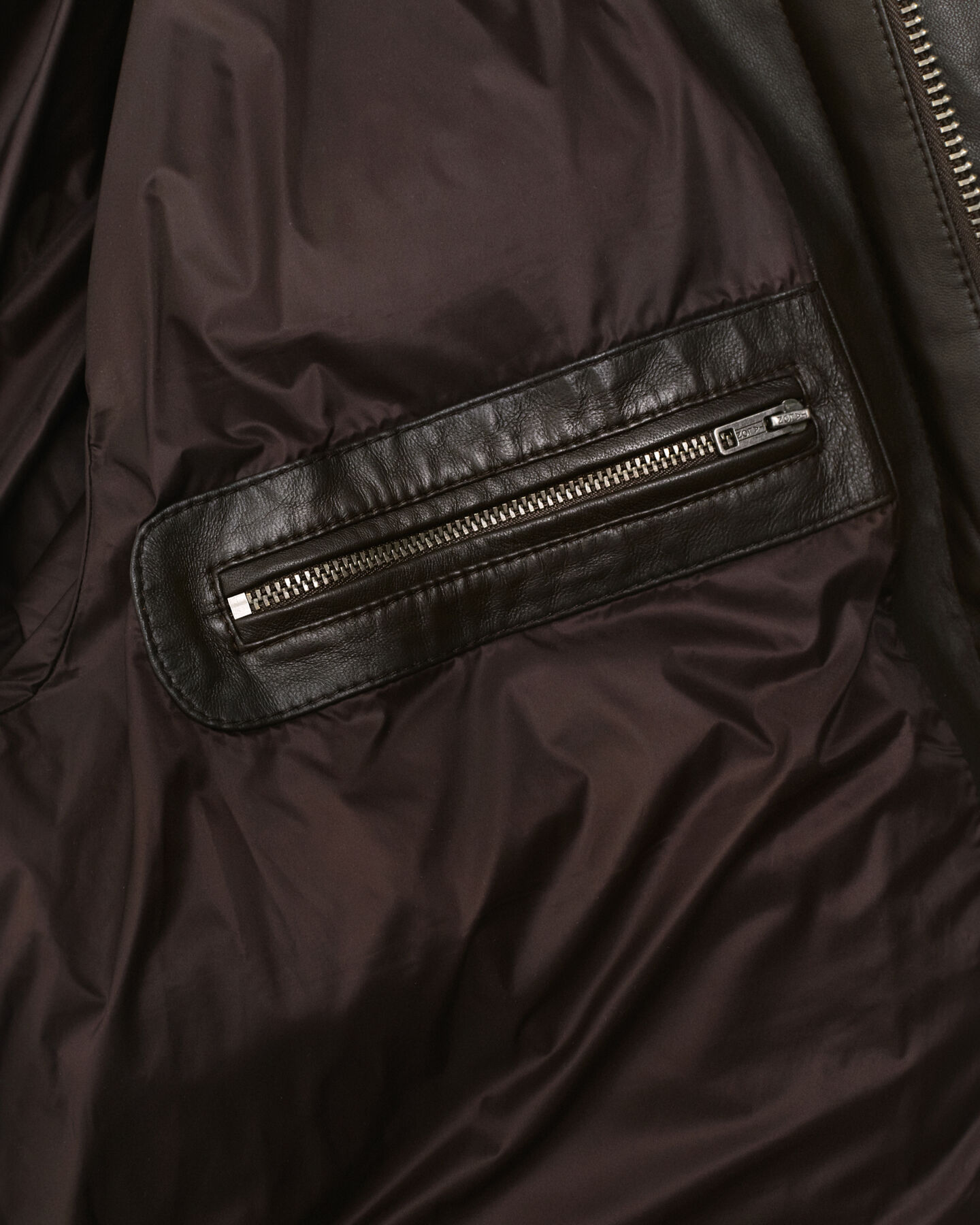 Puffer Jacke aus Leder mit Gänsedaunen