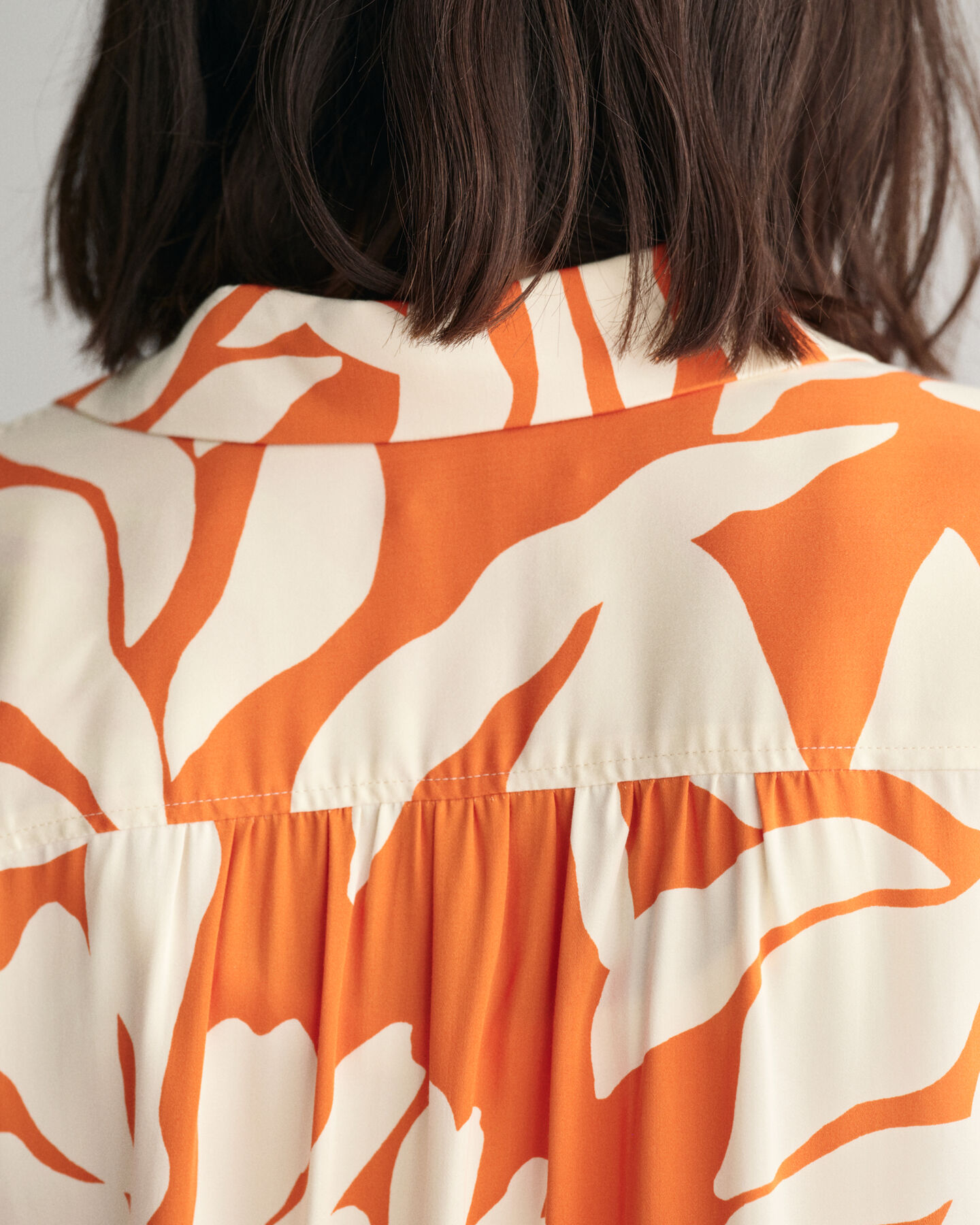 Relaxed Fit Palm Print Kurzarmbluse