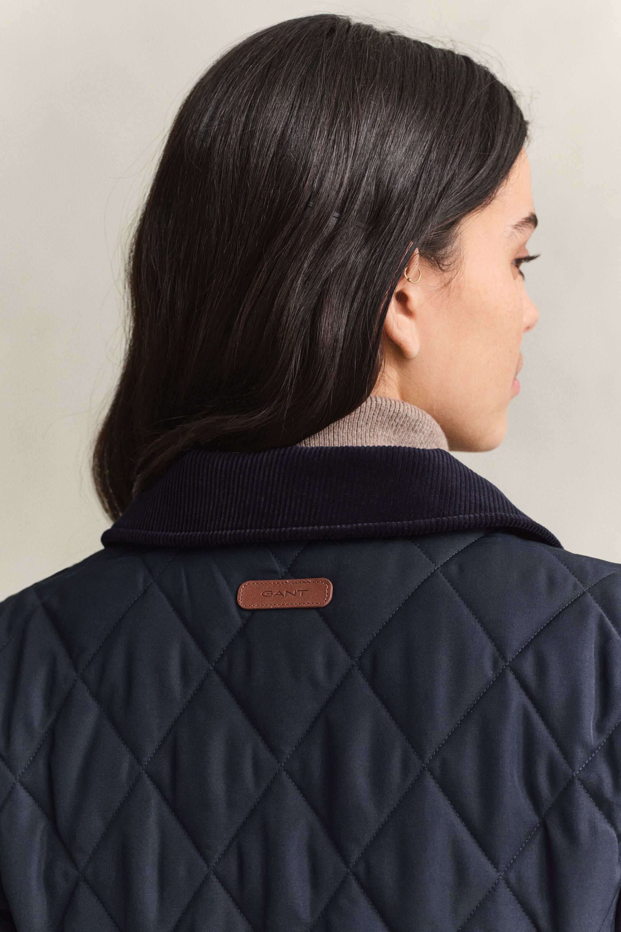 Taillierte Steppjacke