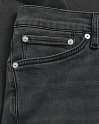 Extra Slim Fit Active Recover Jeans in Schwarz