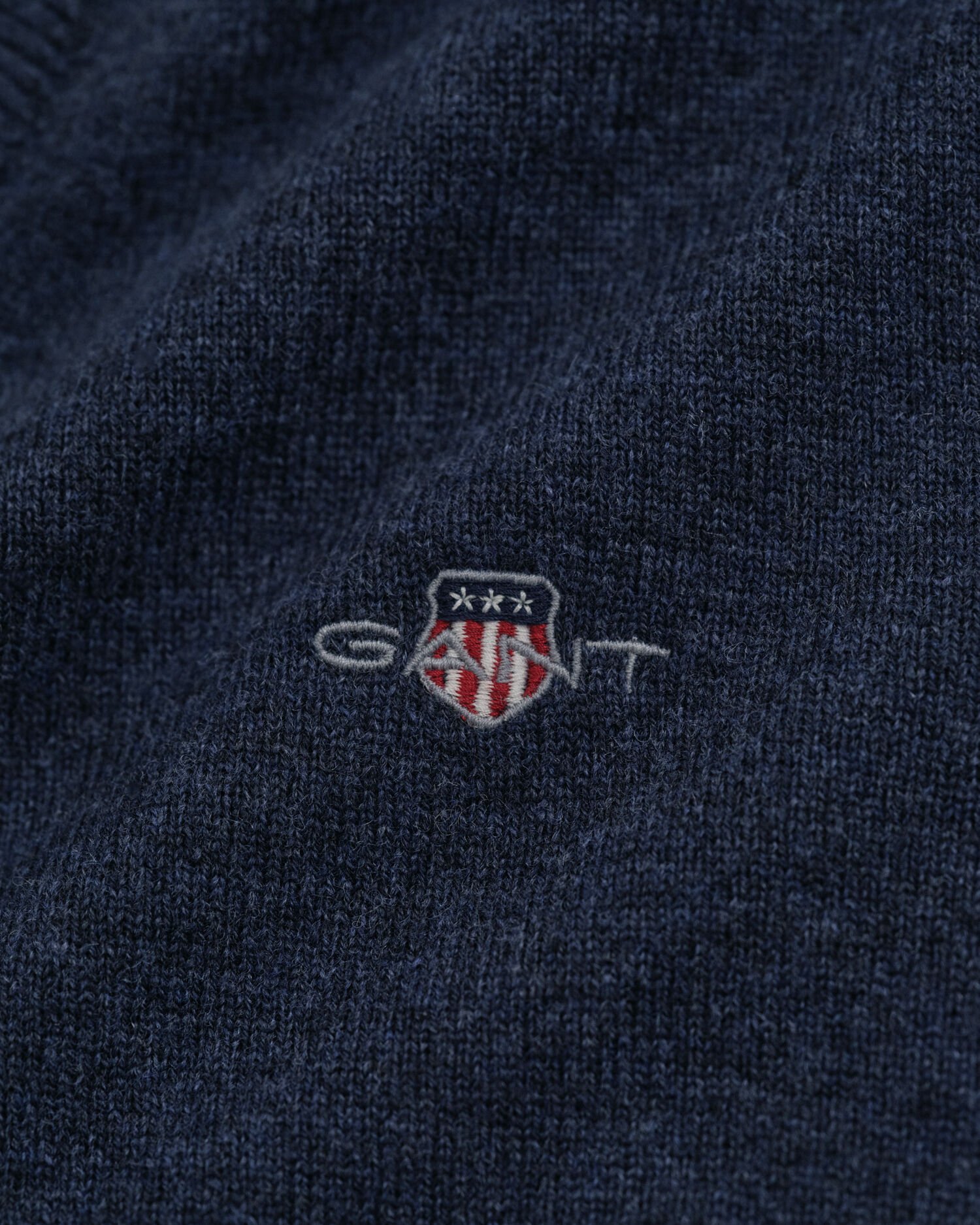 Pull col V en laine d'agneau ultrafine