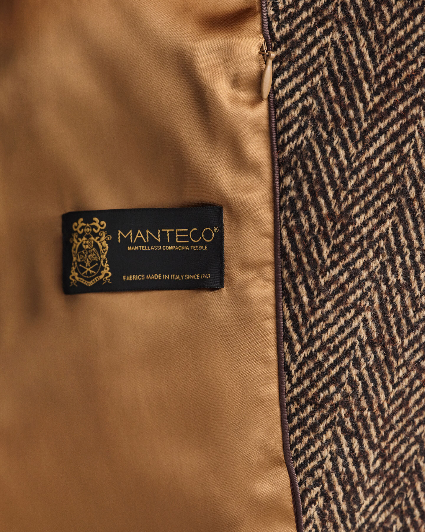 Mantel mit Fischgrätmuster